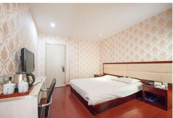 Наньтун: Nantong Bohai Business Hotel