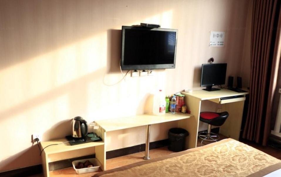 Линьфэнь: Jincan Express Inn