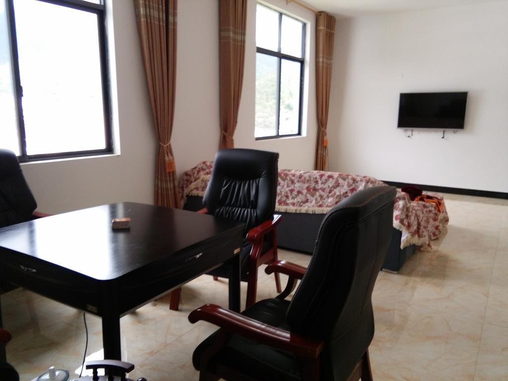 Шанграо: Wuyuan Kangyue Hotel