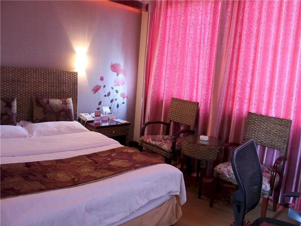 Цюйцзин: Qujing Derun Hotel