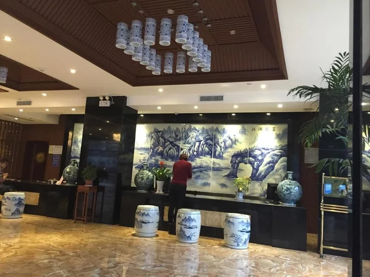 Яншо: Yangshuo Xiangshan international hotel