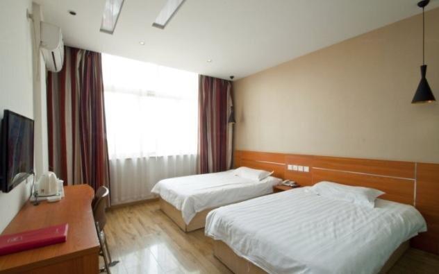 Линьи: Thank You Hotel Nanfang North Bus Station