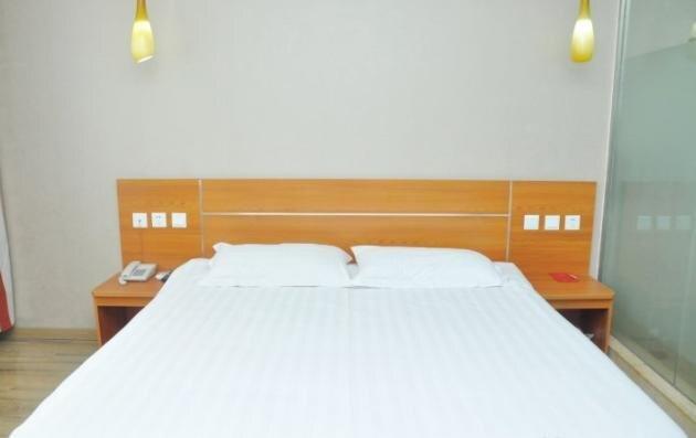 Линьи: Thank You Hotel Nanfang North Bus Station