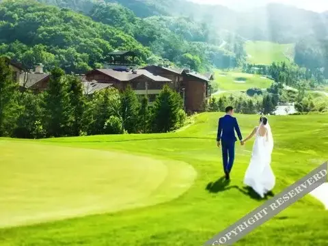 Далянь: Red Flag Valley Golf Hotel