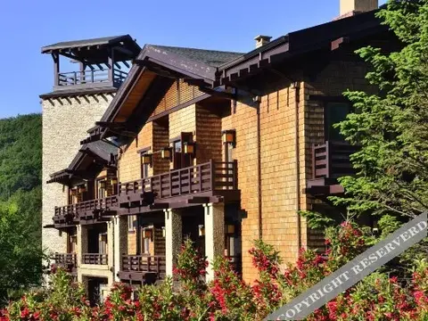 Далянь: Red Flag Valley Golf Hotel