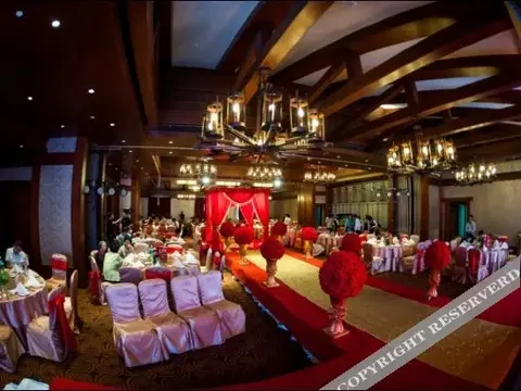 Далянь: Red Flag Valley Golf Hotel