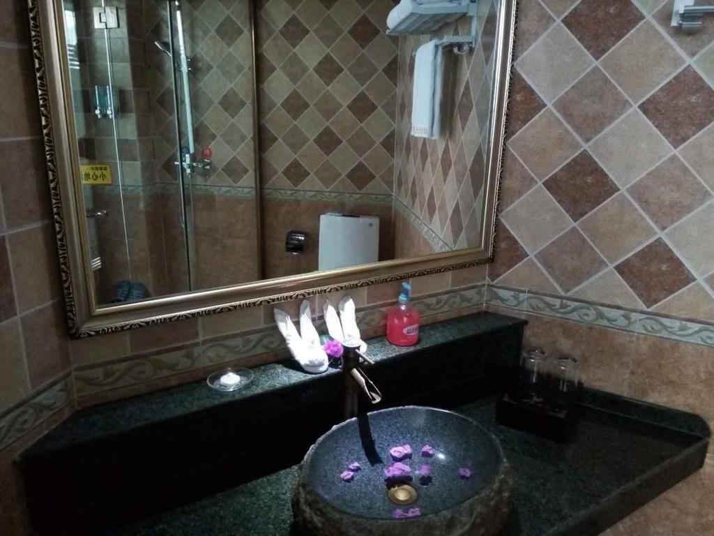 Langzhong Ancient Taste Hotel — фото 6