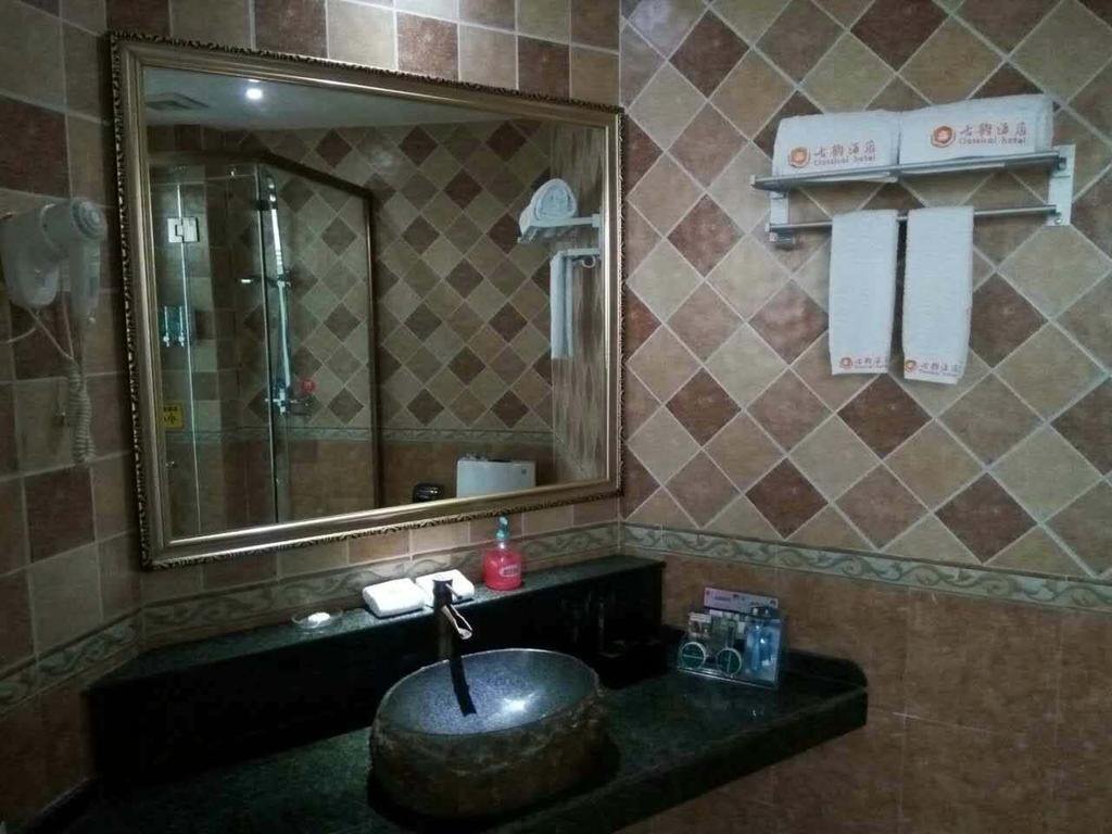 Наньчун: Langzhong Ancient Taste Hotel