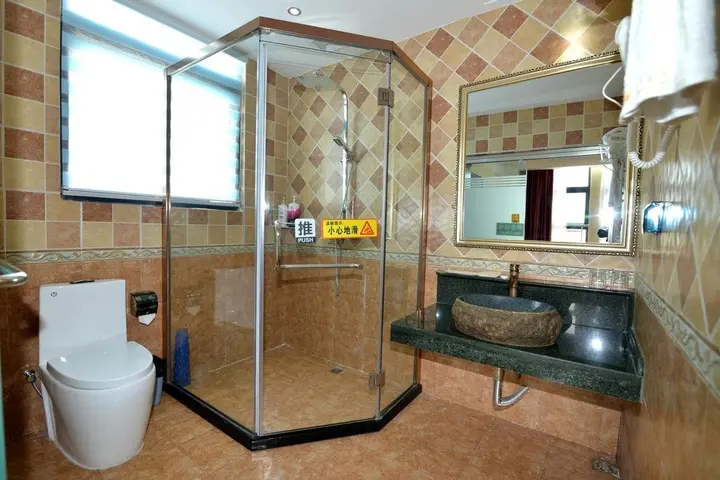 Наньчун: Langzhong Ancient Taste Hotel
