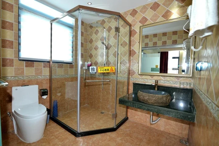 Наньчун: Langzhong Ancient Taste Hotel