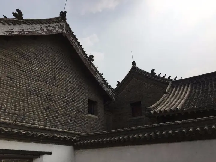 Цзинин: Qufu Shuncheng Inn