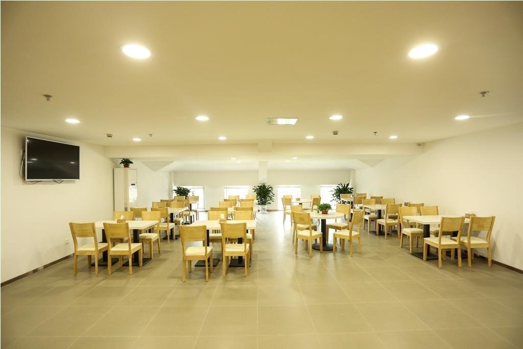 Цзинань: Hanting Express Jinan Jiyang
