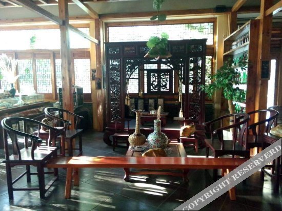 Цюйцзин: Xinlongmen Hotel