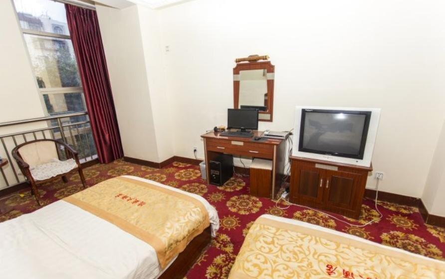 Цюйцзин: Qujing Desheng Hotel