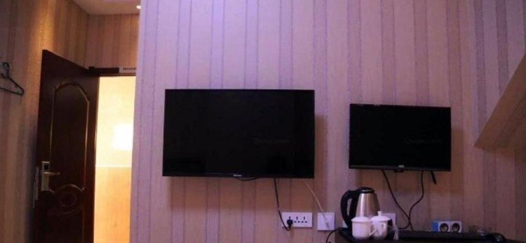 Харбин: Harbin Donghui Business Hotel