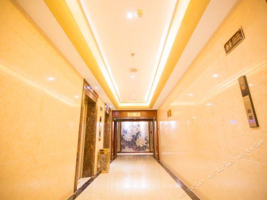 Урумчи: Tu-Ha Petroleum Hotel