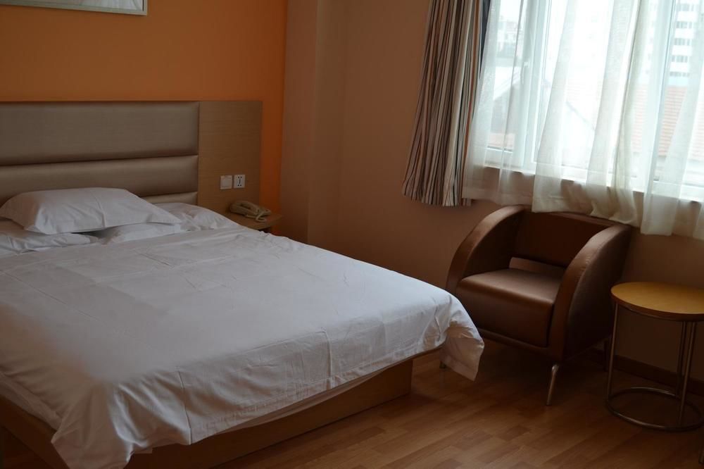Жичжао: Grace Inn