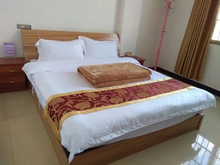 Цюйцзин: Shibahe Express Hotel