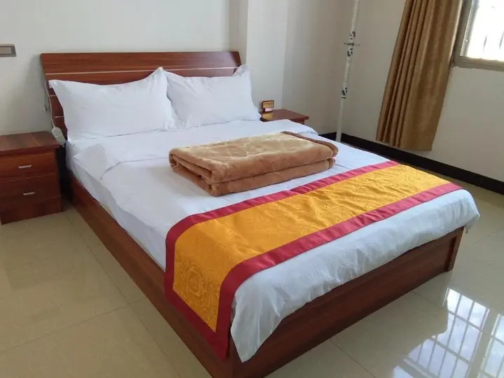Цюйцзин: Shibahe Express Hotel