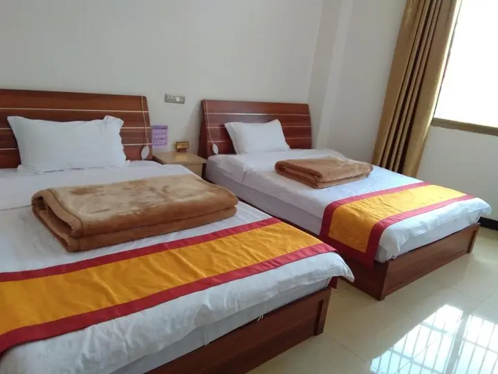 Цюйцзин: Shibahe Express Hotel