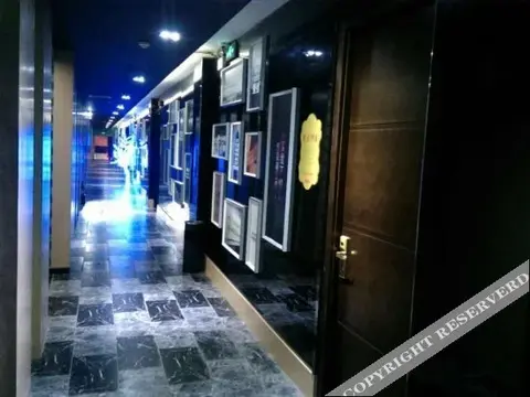 Люян: Youlemei Theme Hotel
