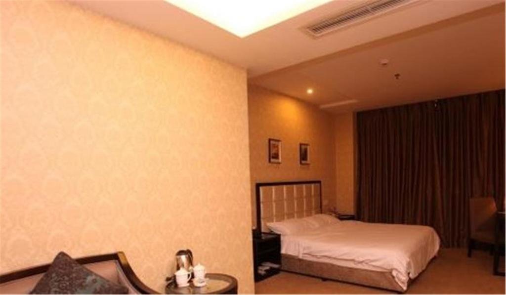 Дэян: Liansheng Hotel
