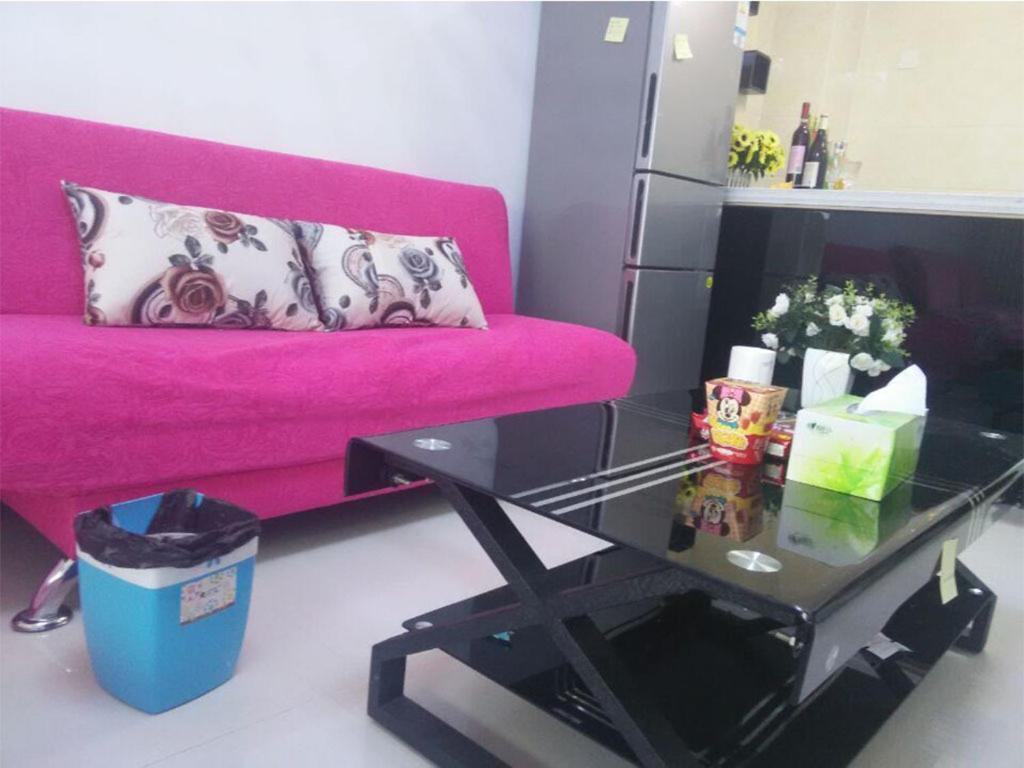 Линьи: Small Times Apartment