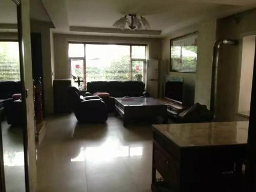 Шанхай: Kunshan Yibao White Coffee Service Apartment