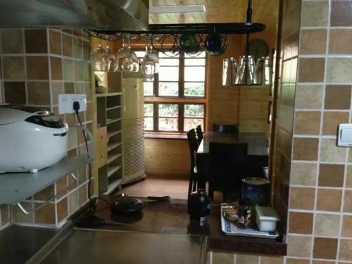 Шанхай: Kunshan Yibao White Coffee Service Apartment