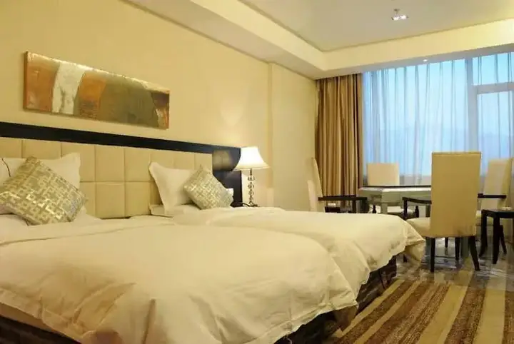 Lvliang Oriental Lily Hotel — фото 6