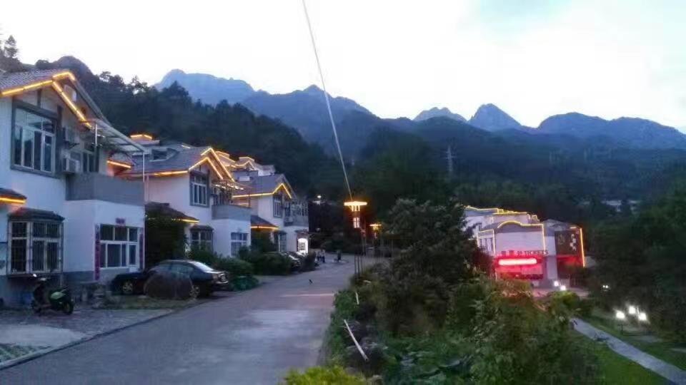 Хуаншань: Huangshan Guiyuanju Inn