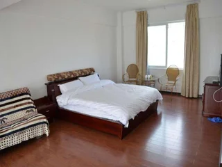 Цзинин: Jinbixuan Hotel