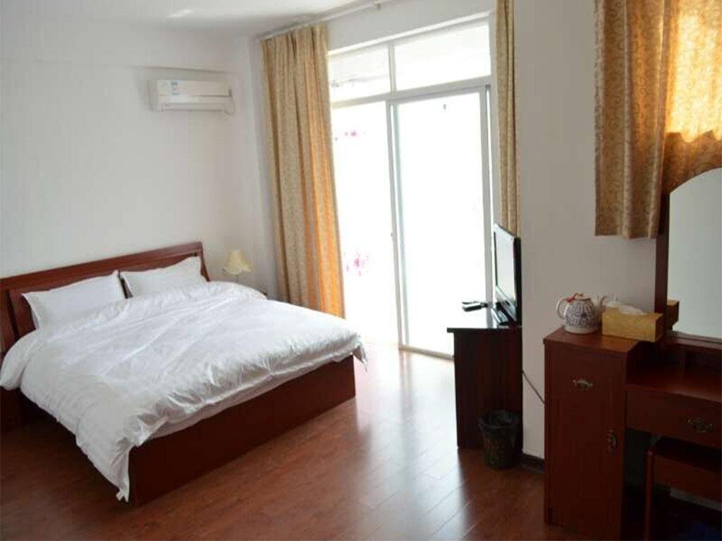 Цзинин: Jinbixuan Hotel