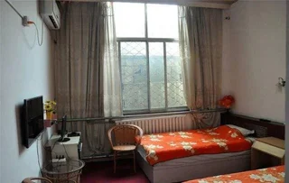 Линьи: Yishui Haotai Business Hotel