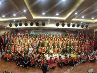 Цзинин: Jining Sishui Green Tree Business Hotel
