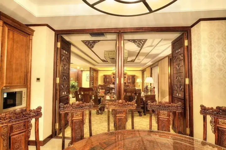 Цзиньчжун: Huangjingang Holiday Hotel