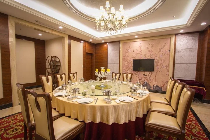 Шэньчжэнь: 深圳德林酒店