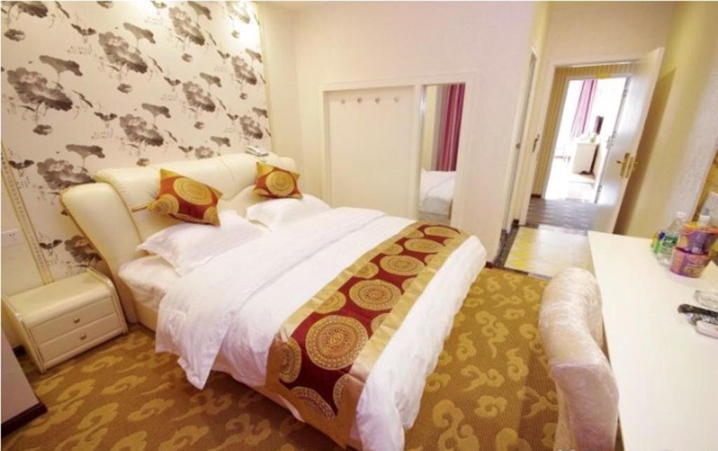 Лешан: Junlai Business Hotel Jiajiang Headquarter