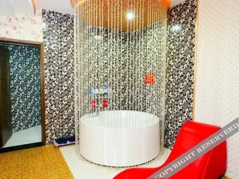 Суцянь: Weiluona Hotel