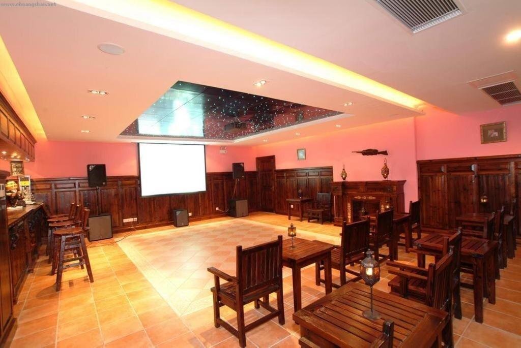 Хуаншань: East Huangshan Castel Hotel