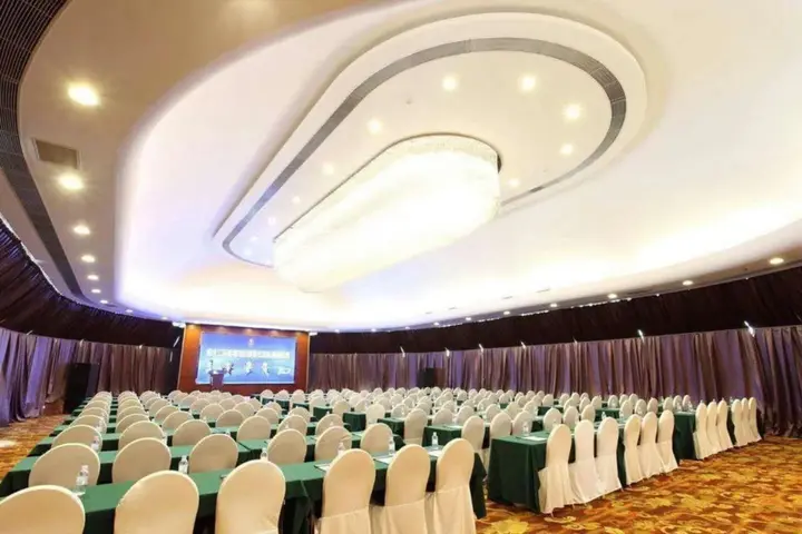 Далянь: Dalian Furong International Hotel