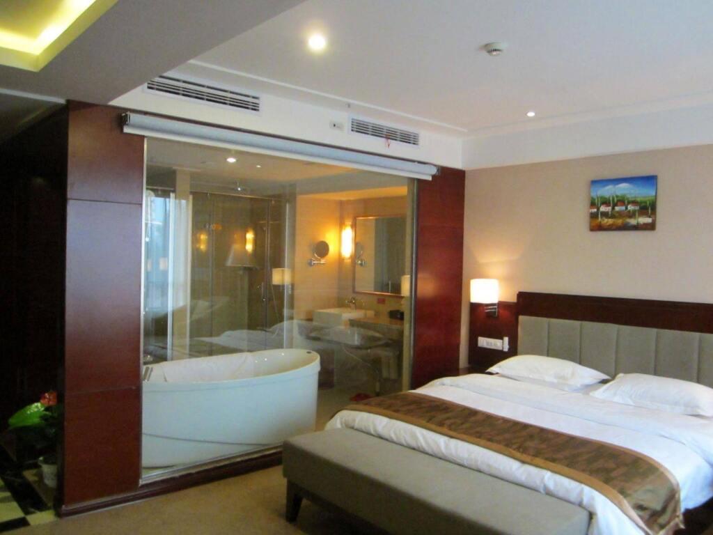 Xuancheng: Wenjing Holiday Hotel