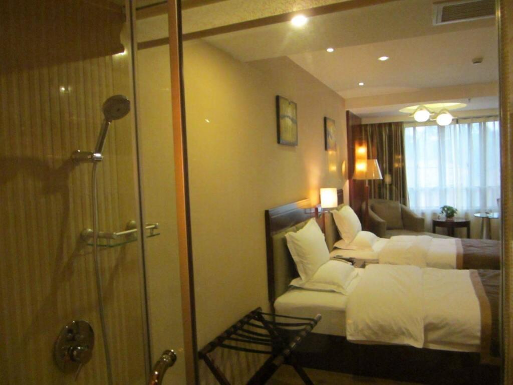 Xuancheng: Wenjing Holiday Hotel
