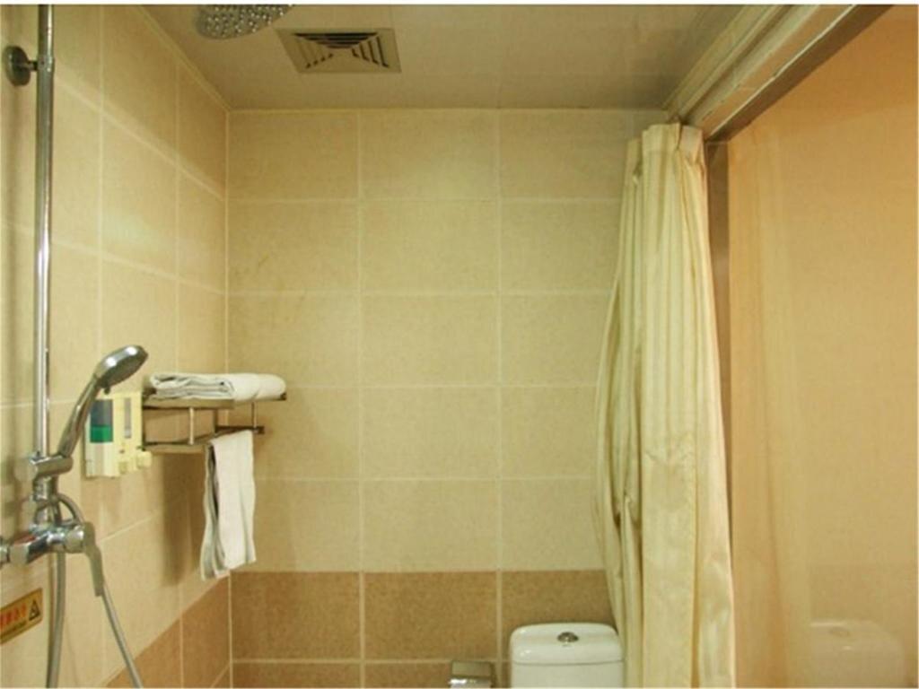 Лянфан: Daily Holiday Business Inn