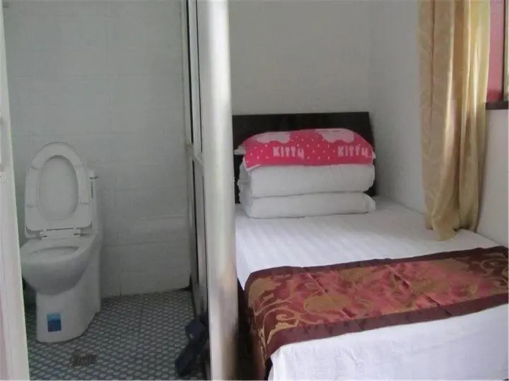 Цзиньчжун: Huijihe Inn