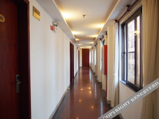 Чжуншань: Zhongshan Nanliang Inn