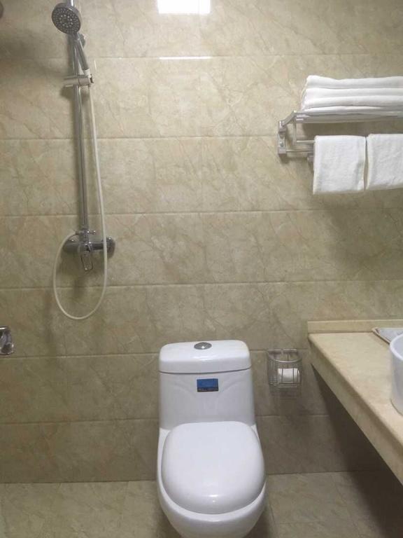 Синтай: Oriental Business Hotel