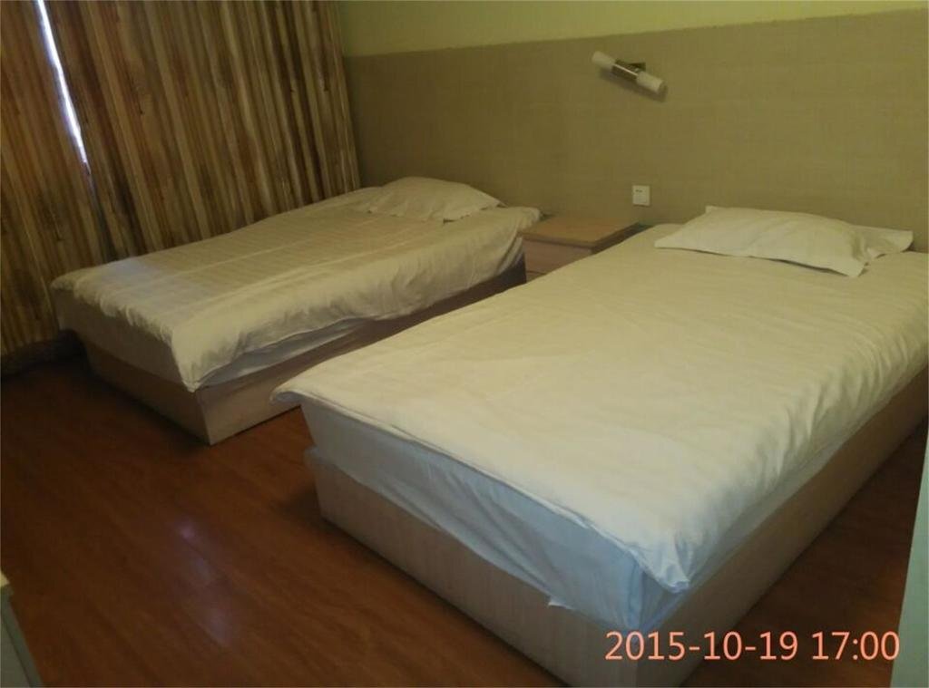 Цзинин: Jining Jingjiang Inn