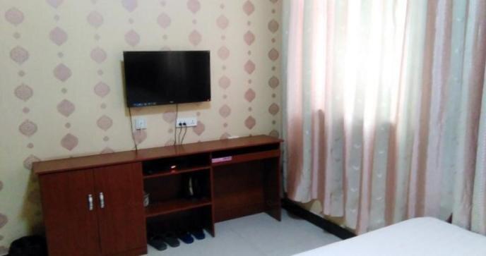 Баодин: Jinyuan Business Inn