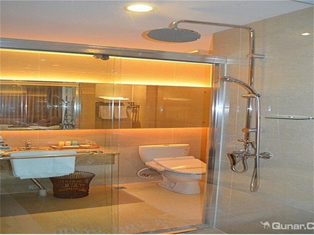 Чжэньцзян: Yangzhong City Business Hotel